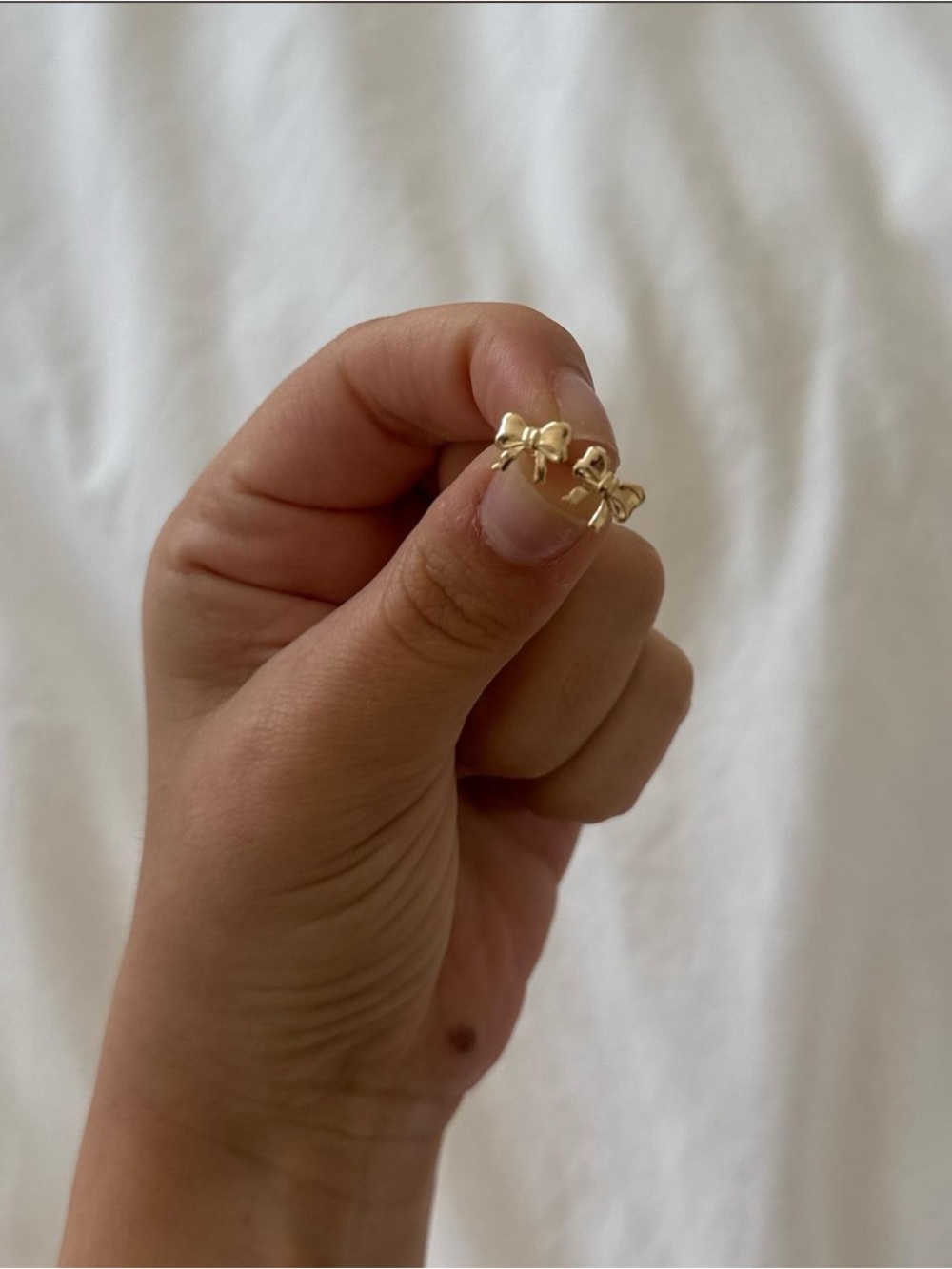 14k yellow Gold Bow earrings -